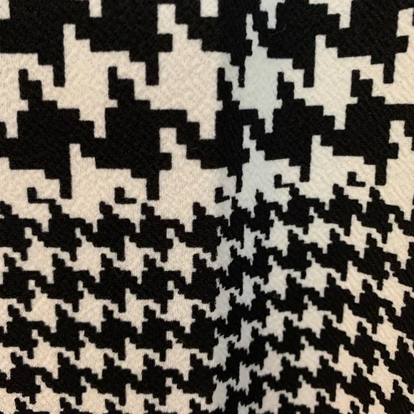 Houndstooth Ponte Knit Skirt. 30 inches - Picture 2 of 2